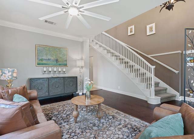 Property at 409 Explorer, Lakeway, TX 78734, 3 beds, 2.5 baths