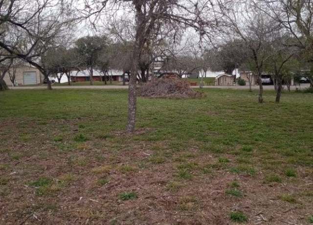 Property at 146 Windy Ridge Loop, George West, TX 78383