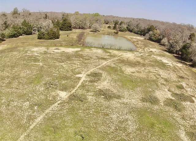 Property at 1218 Private Road 3063 Rd, Lexington, TX 78947, 3 beds, 2 baths