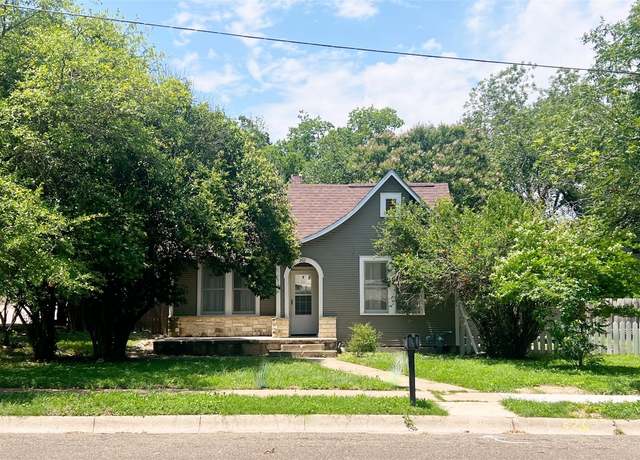 Property at 207 W 5th St, Lampasas, TX 76550, 2 beds, 1 bath