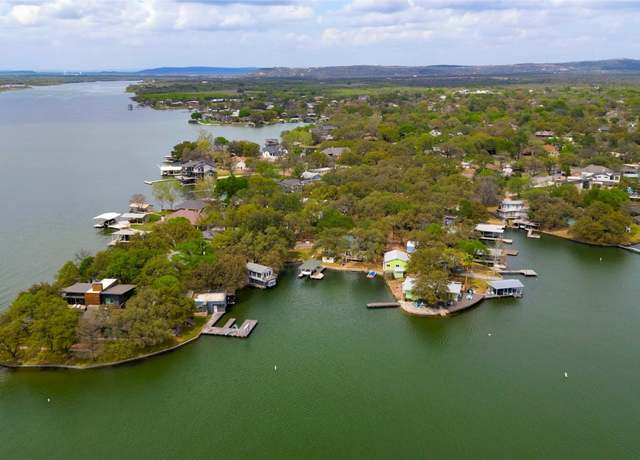 Property at 1833 Highland Dr, Marble Falls, TX 78654, 3 beds, 2 baths