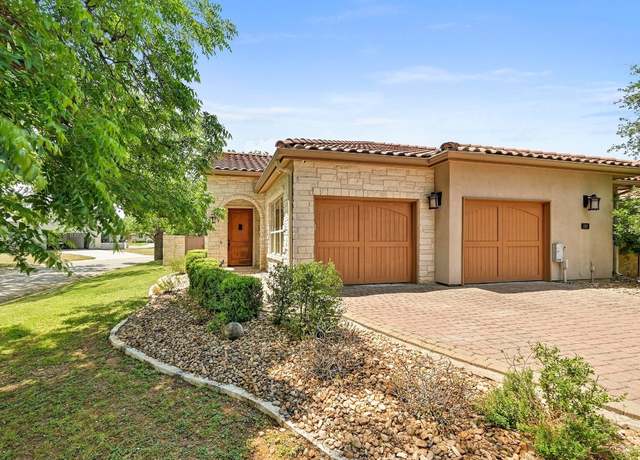 Property at 101 Blanco Ct, Horseshoe Bay, TX 78657, 3 beds, 3 baths