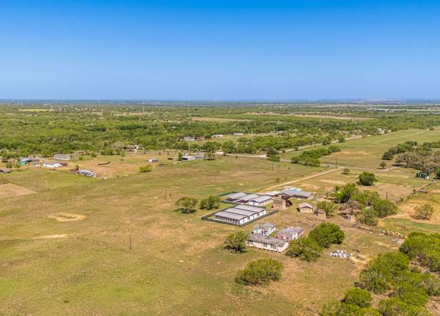 Property at 5800 Curran Dr, Von Ormy, TX 78073