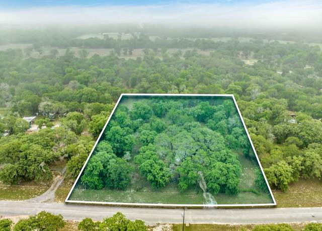 Property at 265 Oak View Dr, La Vernia, TX 78121, 2 beds, 1 bath