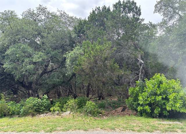 Property at 1575 Eastview Dr, Canyon Lake, TX 78133