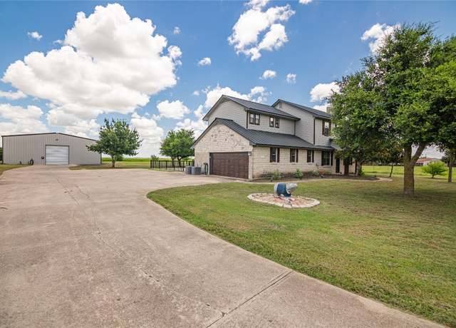 Property at 115 Mustang Dr, Hutto, TX 78634, 5 beds, 3 baths