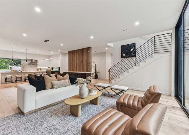 Property at 3303 Clawson Rd, Austin, TX 78704, 4 beds, 3.5 baths