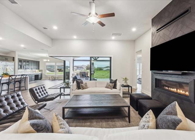 Property at 700 Echelon Pl, Austin, TX 78738, 5 beds, 4.5 baths