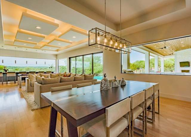 Property at 207 Palazza Alto Dr, Austin, TX 78734, 4 beds, 4 baths