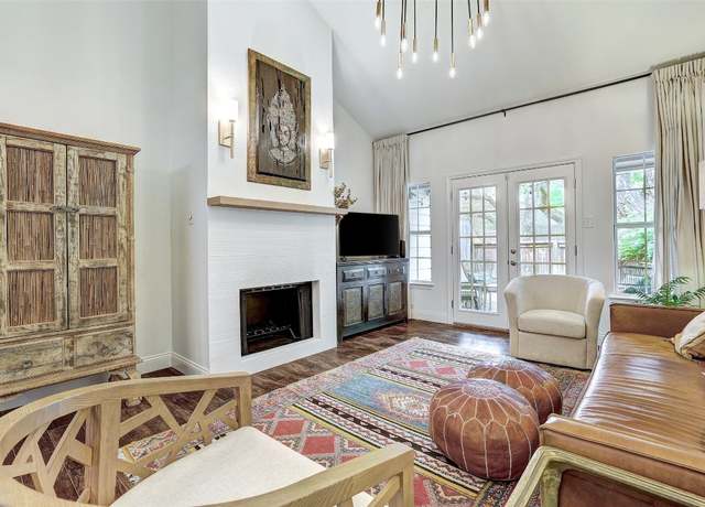 Property at 7211 Lakewood Dr #113, Austin, TX 78750, 2 beds, 2 baths