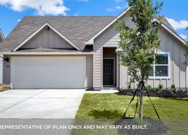 Property at 305 Las Lomas St, San Marcos, TX 78666, 4 beds, 3 baths