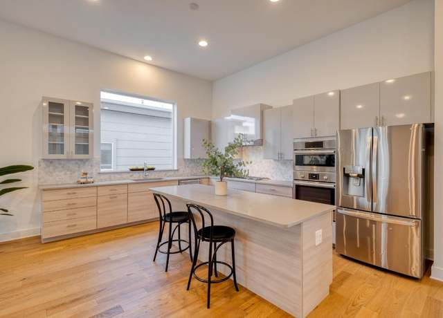 Property at 6329 Florencia Ln, Austin, TX 78724, 3 beds, 2.5 baths