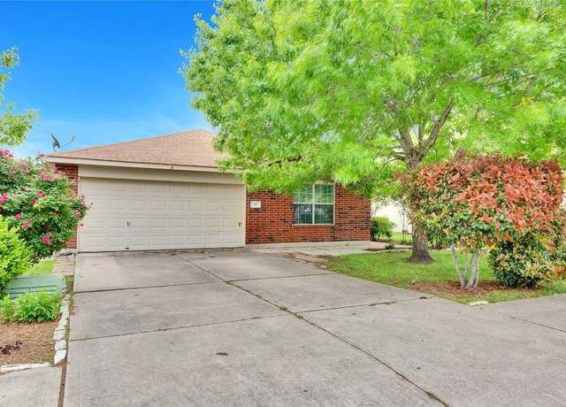 Property at 117 Gillespie Ln, Elgin, TX 78621, 4 beds, 2 baths