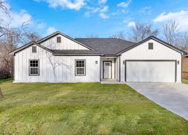 Property at 137 Puu Waa Waa Ln, Bastrop, TX 78602, 3 beds, 2 baths