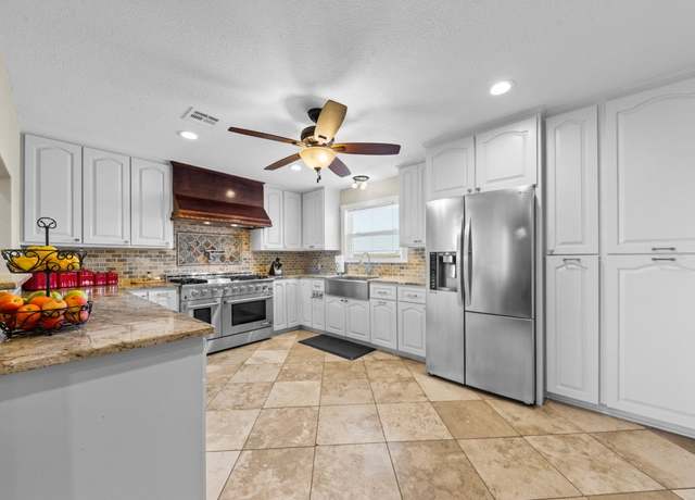 Property at 3022 N Us Highway 281, Burnet, TX 78611, 4 beds, 2 baths