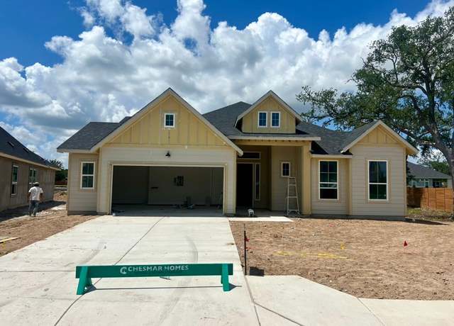 Property at 237 San Xavier St, Georgetown, TX 78633, 3 beds, 2.5 baths