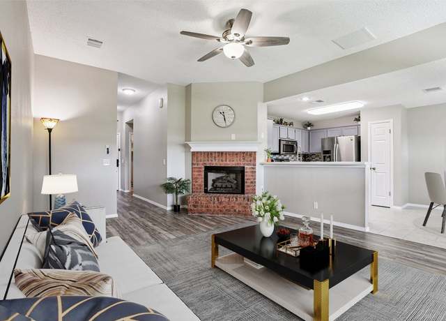 Property at 17003 Jigsaw Pathway, Round Rock, TX 78664, 3 beds, 2 baths