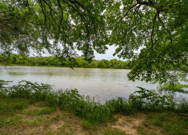 Property at 624 N Us 281, Johnson City, TX 78636