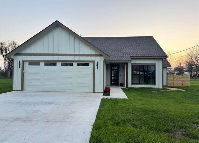 Property at 1099 White Tail Cv, Lexington, TX 78947, 3 beds, 2 baths