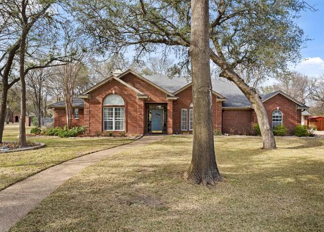 Property at 517 Riverwood Dr, Belton, TX 76513, 4 beds, 3.5 baths