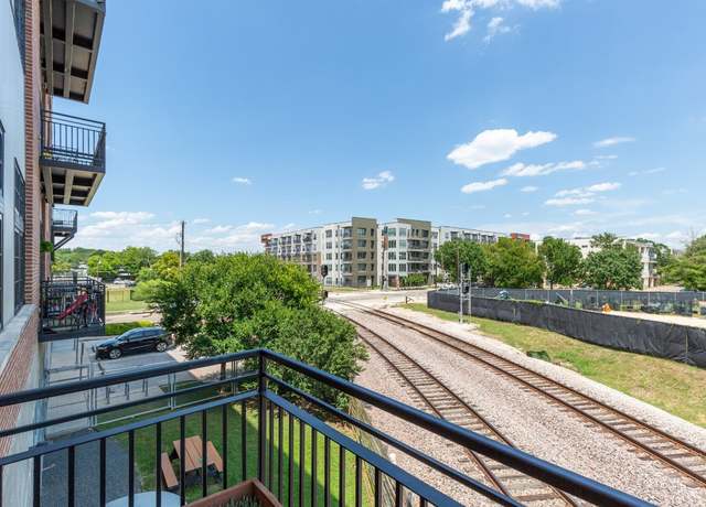 Property at 2235 E 6th St E #204, Austin, TX 78702, 1 bed, 1 bath