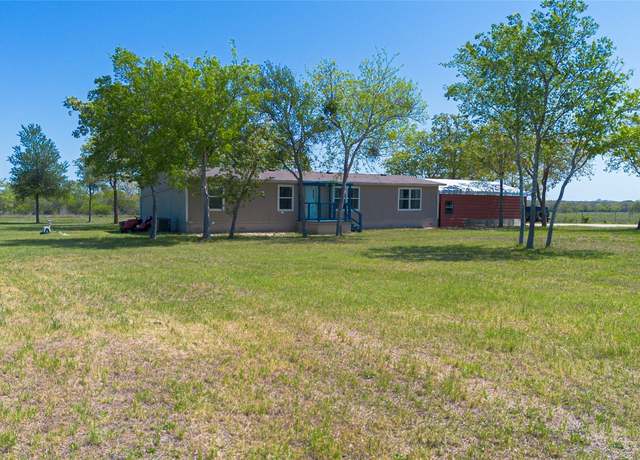 Property at 2105 Fm 1104, Kingsbury, TX 78638, 3 beds, 2 baths