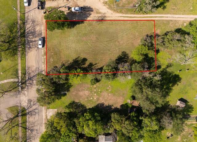 Property at 724 Valley St, San Marcos, TX 78666
