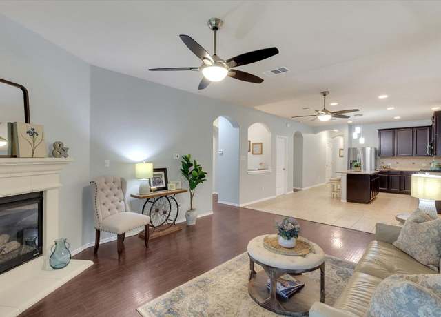 Property at 298 Nivens Dr, Buda, TX 78610, 3 beds, 2 baths