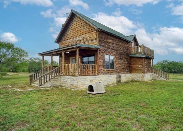 Property at 323 Cr 446, Gonzales, TX 78629, 1 bed, 1.5 baths