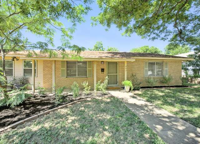 Property at 503 E 6th St, Georgetown, TX 78626, 2 beds, 1 bath