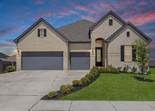 Property at 207 Panico Rd, Hutto, TX 78665, 4 beds, 3 baths