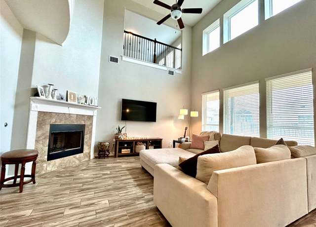 Property at 7513 Leonardo Dr, Round Rock, TX 78665, 5 beds, 3.5 baths