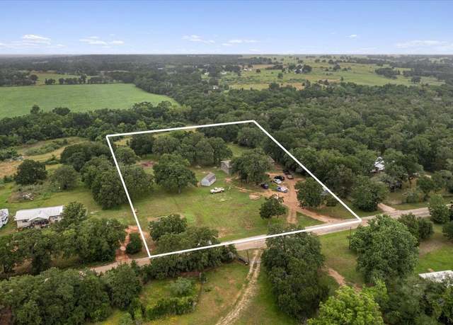 Property at 1302 County Road 316 Rd, Lexington, TX 78947, 4 beds, 2 baths