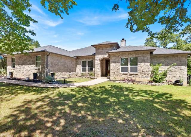 Property at 184 Arbors Cir, Elgin, TX 78621, 4 beds, 2.5 baths