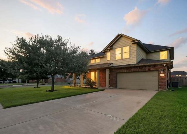 Property at 1661 Twin Cv, Kyle, TX 78640, 5 beds, 3 baths