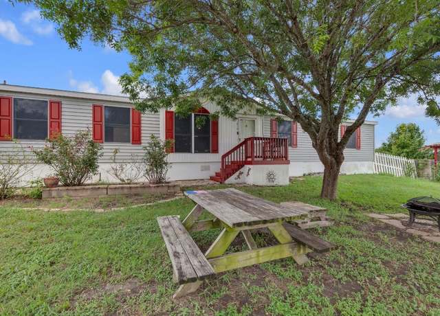 Property at 216 Rain Creek Dr, Hutto, TX 78634, 5 beds, 2 baths