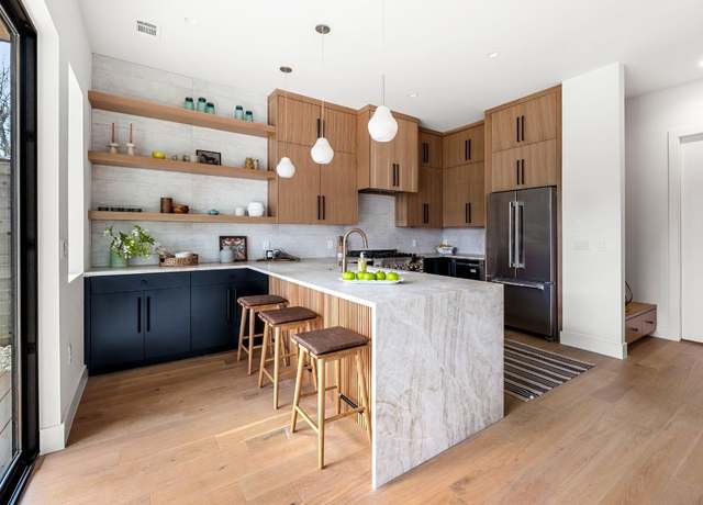 Property at 1703 Miami Dr, Austin, TX 78733, 4 beds, 3.5 baths