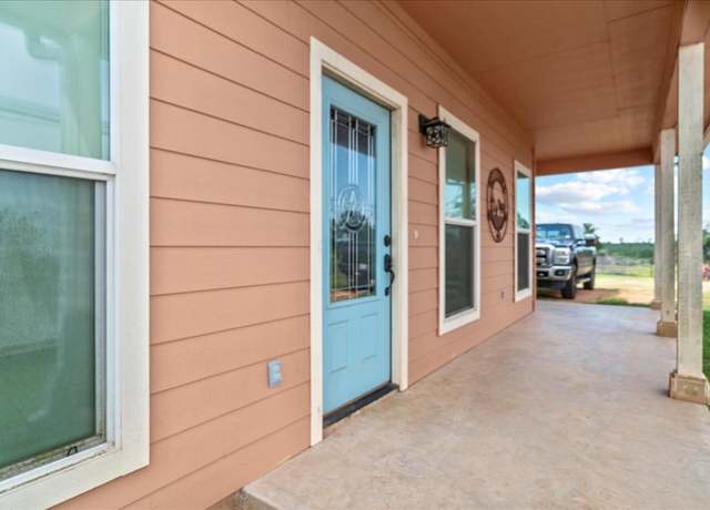 Property at 935 Highway 21 E, Paige, TX 78602, 3 beds, 2 baths