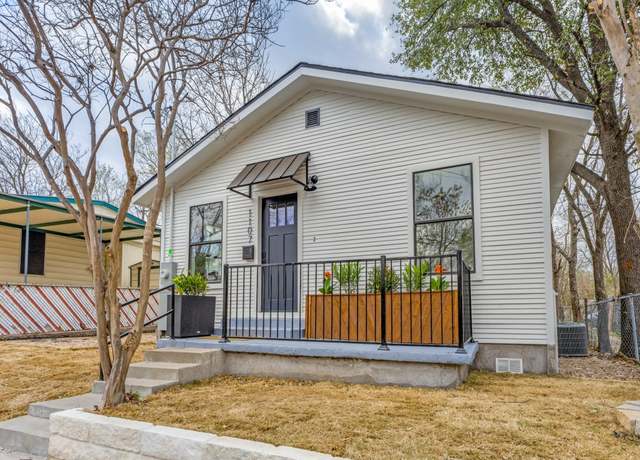Property at 1107 Lincoln St, Austin, TX 78702, 2 beds, 2 baths