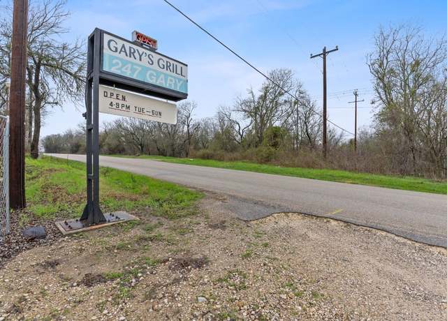 Property at 375 Mesa Dr, Del Valle, TX 78617, 3 beds, 2 baths