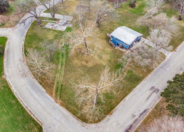 Property at 46 Glen Cove Dr, Seguin, TX 78155