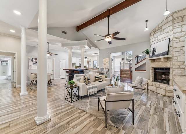 Property at 112 S Fitzwilliams Ln, Bastrop, TX 78602, 3 beds, 3 baths