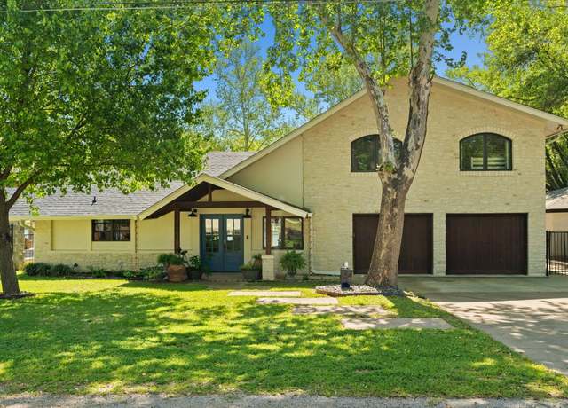 Property at 1001 Lakeshore Dr, Marble Falls, TX 78654, 6 beds, 3.5 baths