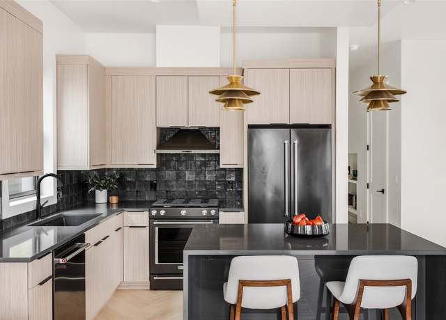 Property at 2709 Stacy Ln Unit A, Austin, TX 78704, 5 beds, 4.5 baths