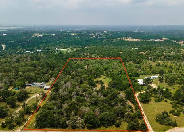 Property at 330 Powell Rd, Smithville, TX 78957