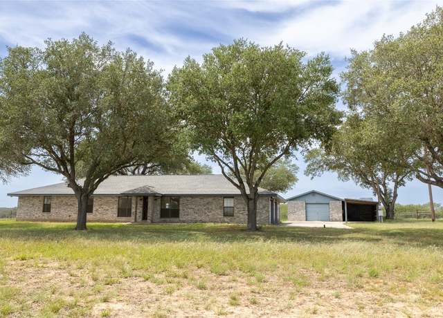 Property at 2961 County Road 342, La Vernia, TX 78121, 3 beds, 2 baths
