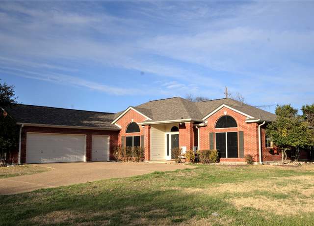 Property at 4209 N Sunflower Ln, Temple, TX 76502, 3 beds, 2 baths