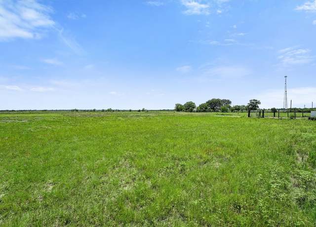 Property at 365 Lisa Mae Rd, Bellville, TX 77418