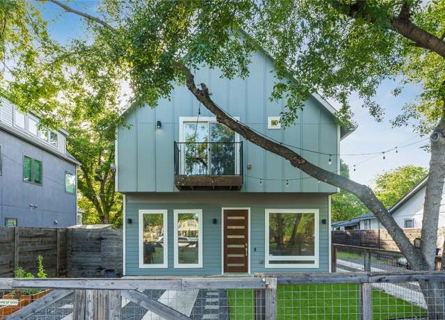 Property at 906 Linden St Unit A, Austin, TX 78702, 3 beds, 2.5 baths
