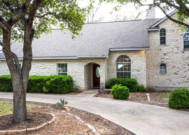 Property at 18952 Peckham Dr, Lago Vista, TX 78645, 3 beds, 2.5 baths